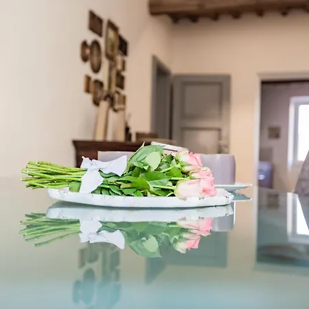 Casa Paola, Eleganza Nel Cuore Di * Суверето